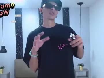 CarolinePrescott – webcam model profile photo Image 8