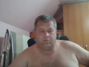 puneripiya – webcam model profile photo Image 4