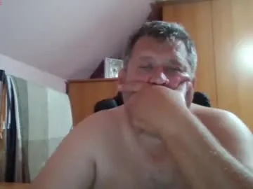 puneripiya – webcam model profile photo Image 6