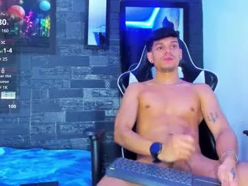 mae_nathan – webcam model profile photo Image 6