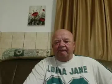 EmiliaWalker – webcam model profile photo Image 14