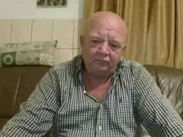 EmiliaWalker – webcam model profile photo Image 4