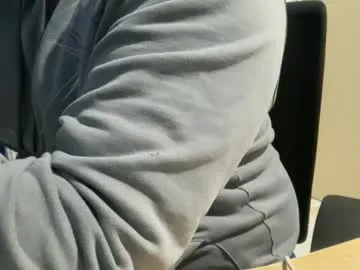 fuzitzu2 – webcam model profile photo