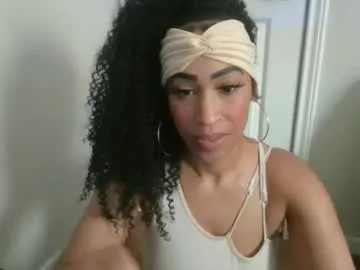 AlisonHale – webcam model profile photo Image 9