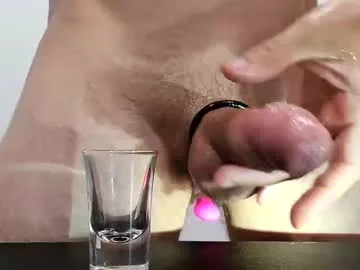 EmiliaWalker cam session Image 4