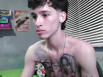 AliciaHanks – webcam model profile photo Image 3