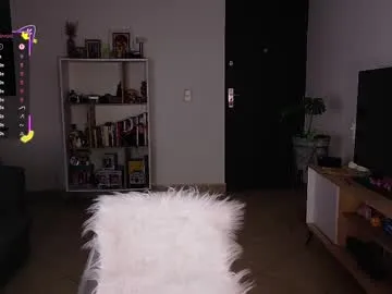 EmiliaWalker – webcam model profile photo Image 3