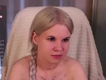 sweetkarmababy – webcam model profile photo Image 12