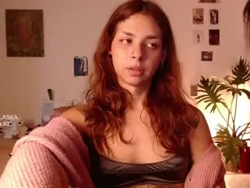 mae_nathan – webcam model profile photo Image 3