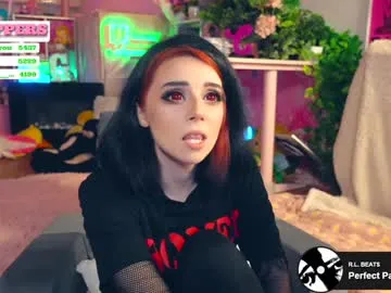 iamsomeone1234 – webcam model profile photo Image 15