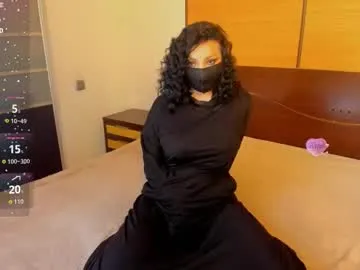 IsaBalmain – webcam model profile photo Image 16