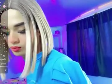 EmiliaWalker – webcam model profile photo Image 10