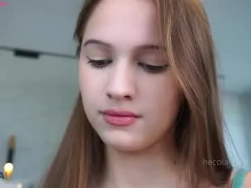 wellicaren – webcam model profile photo Image 17