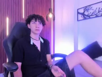 kisspriya – webcam model profile photo Image 2