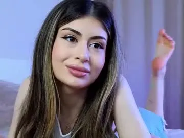 ZeyaaWhite – webcam model profile photo Image 2