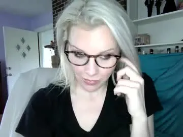 holly_bourbon Profile Image