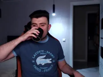 topalphaboss – webcam model profile photo Image 4