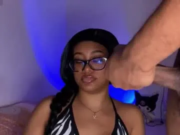 pureannuals – webcam model profile photo Image 18