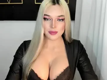 EvanyaRose – webcam model profile photo Image 10