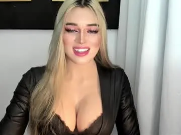 EvanyaRose – webcam model profile photo Image 2