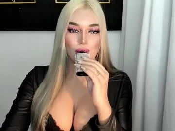 EvanyaRose – webcam model profile photo Image 3