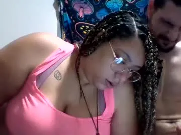 Claire – webcam model profile photo Image 2