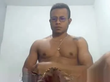 sweetsour18 – webcam model profile photo Image 17