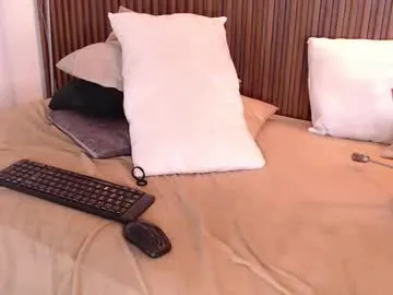 skinny_hottie18 – webcam model profile photo Image 3