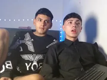 andres01_ – webcam model profile photo Image 13