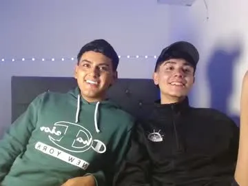 andres01_ – webcam model profile photo Image 16