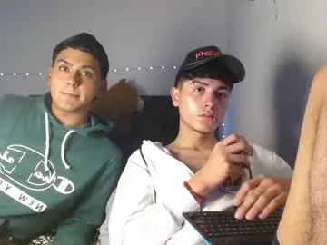 andres01_ – webcam model profile photo Image 17