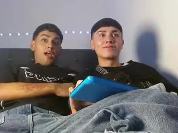 andres01_ – webcam model profile photo Image 8