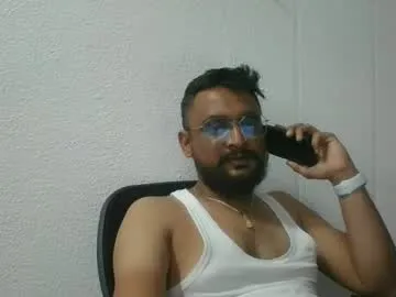 ake_mi – webcam model profile photo Image 19