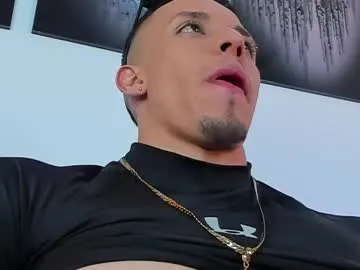 EllieParkeer – webcam model profile photo Image 17