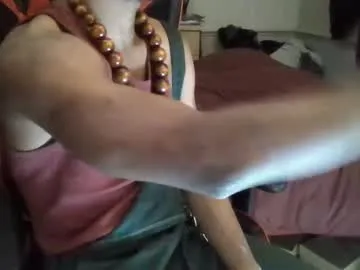 midwestlovers1990 – webcam model profile photo Image 2