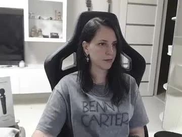 naomixjones1 – webcam model profile photo Image 3