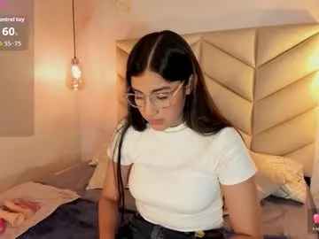 JosiePelthon – webcam model profile photo Image 7