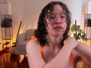 AngelinaKors – webcam model profile photo Image 17