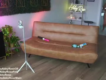 your_priya_77 cam session Image 8