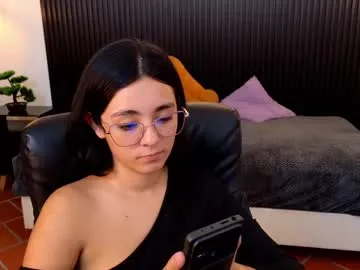 imlovelyrose – webcam model profile photo Image 2