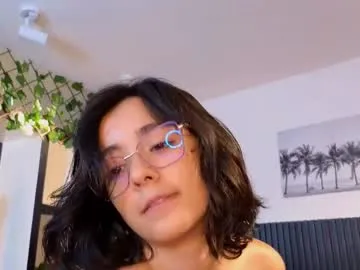 imlovelyrose – webcam model profile photo Image 5