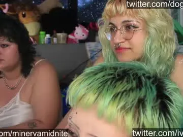 iamsomeone1234 – webcam model profile photo Image 10