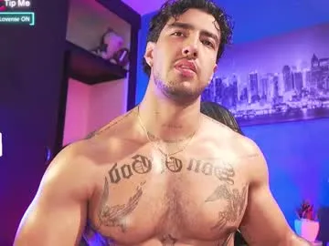 topalphaboss – webcam model profile photo Image 16