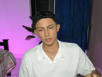 LucyRosenfelds – webcam model profile photo Image 14