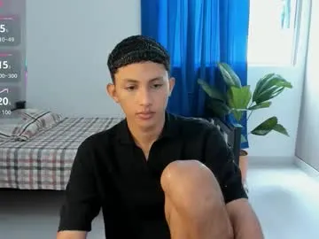 LucyRosenfelds – webcam model profile photo Image 3