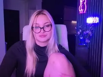 shreya_0 – webcam model profile photo Image 5