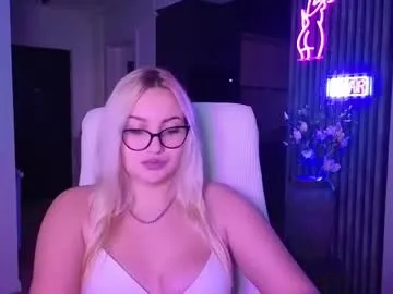 shreya_0 – webcam model profile photo Image 6