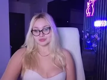 shreya_0 – webcam model profile photo Image 9