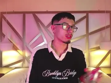 puneripiya – webcam model profile photo Image 2