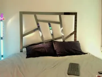 lolaa_darling – webcam model profile photo Image 4